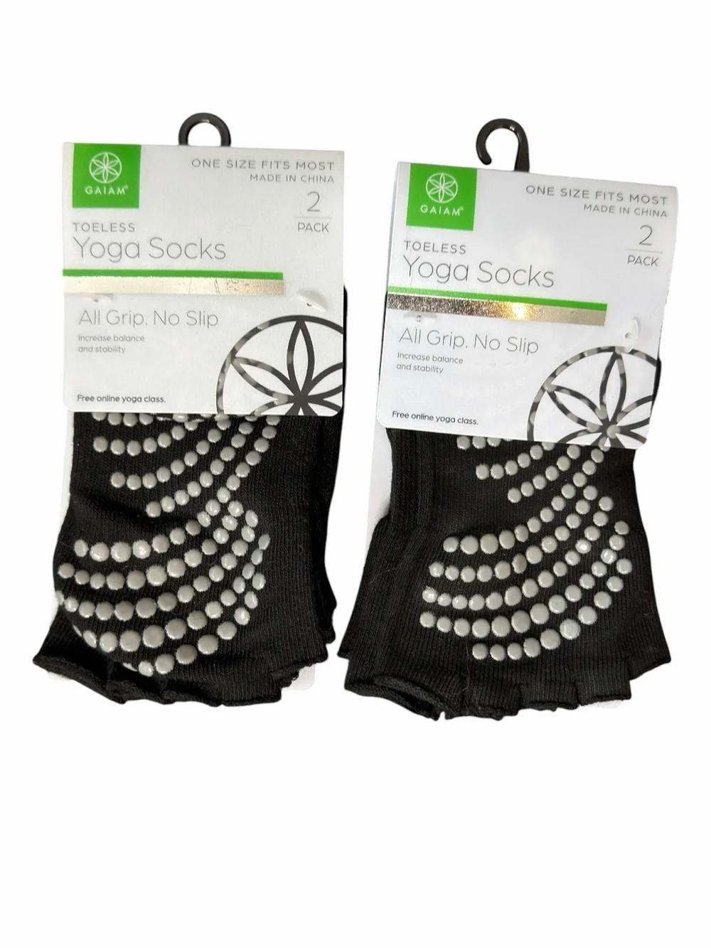 NEW 4 Pairs GAIAM Toeless Grip Socks